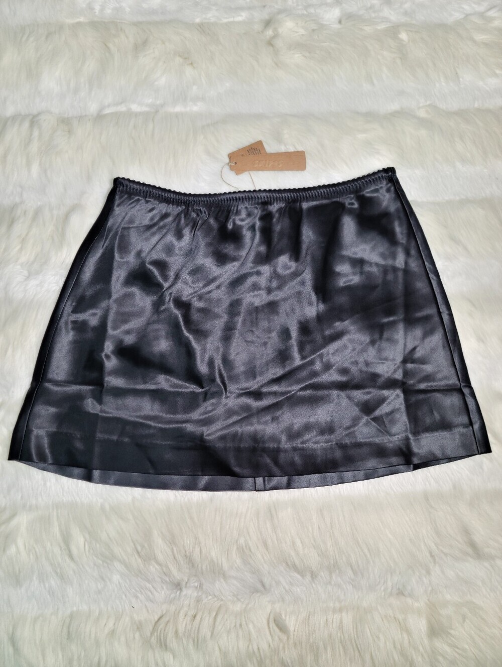 SKIMS Heavyweight Satin Mini Skirt Black Onyx Women Medium NEW